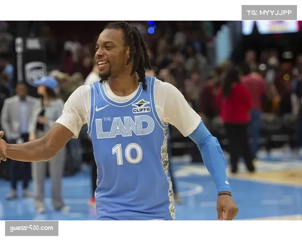 骑士加兰防守身材处于劣势，对手针对性点名战术效果显著